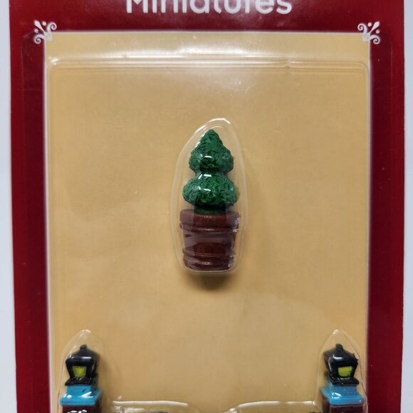 2019 Cobblestone Corners Christmas Miniature Collection 3 piece (8) - Picture 2 of 8